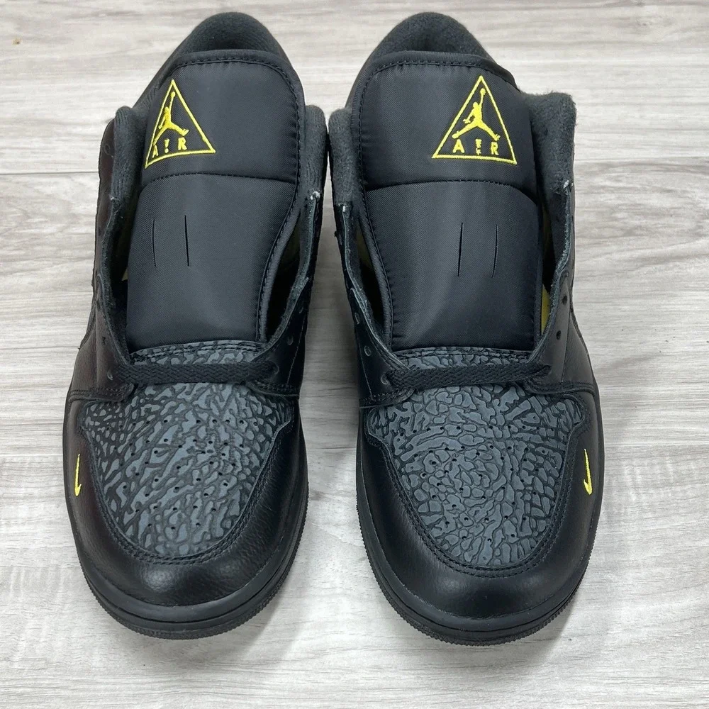 Nike Air Jordan 1 Low SE Men Size 11.5 Black Anthracite Tour Yellow IM6568-010